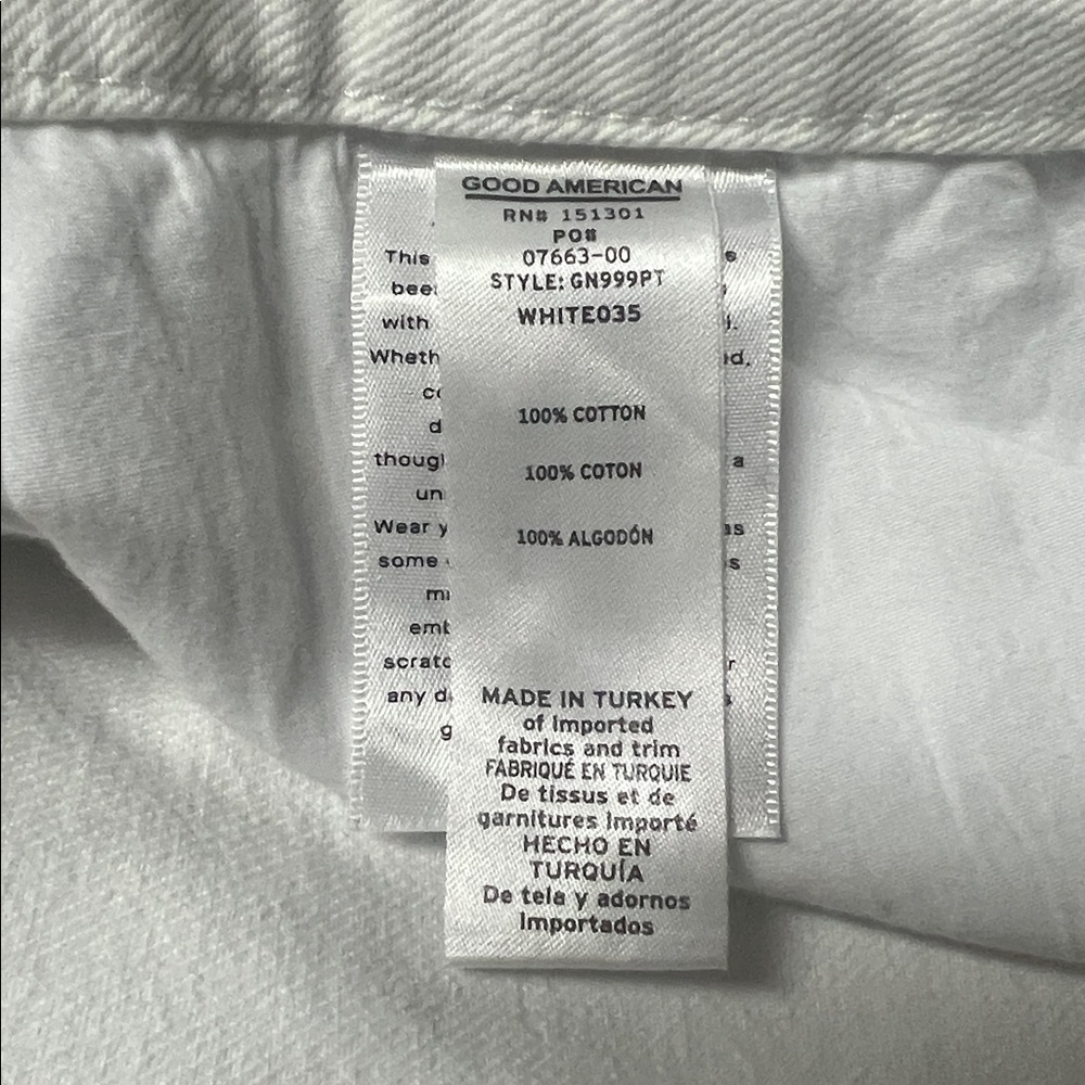 Good American Distressed High-Rise baggy Jeans white - Picture 8 of 8